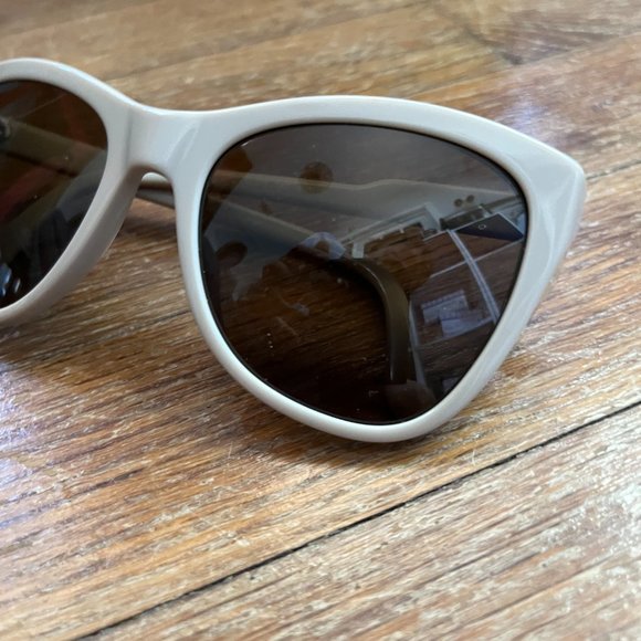 Stella McCartney Tan Mocha Slight Cat Eye Gradiant Sunglasses main image 12